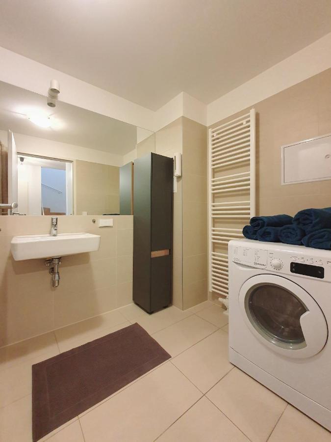 Near Lake Two Bedroom Duplex Apartment Viena Exterior foto